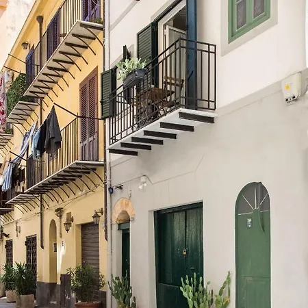 Apartment In Centro By Wonderful Italy